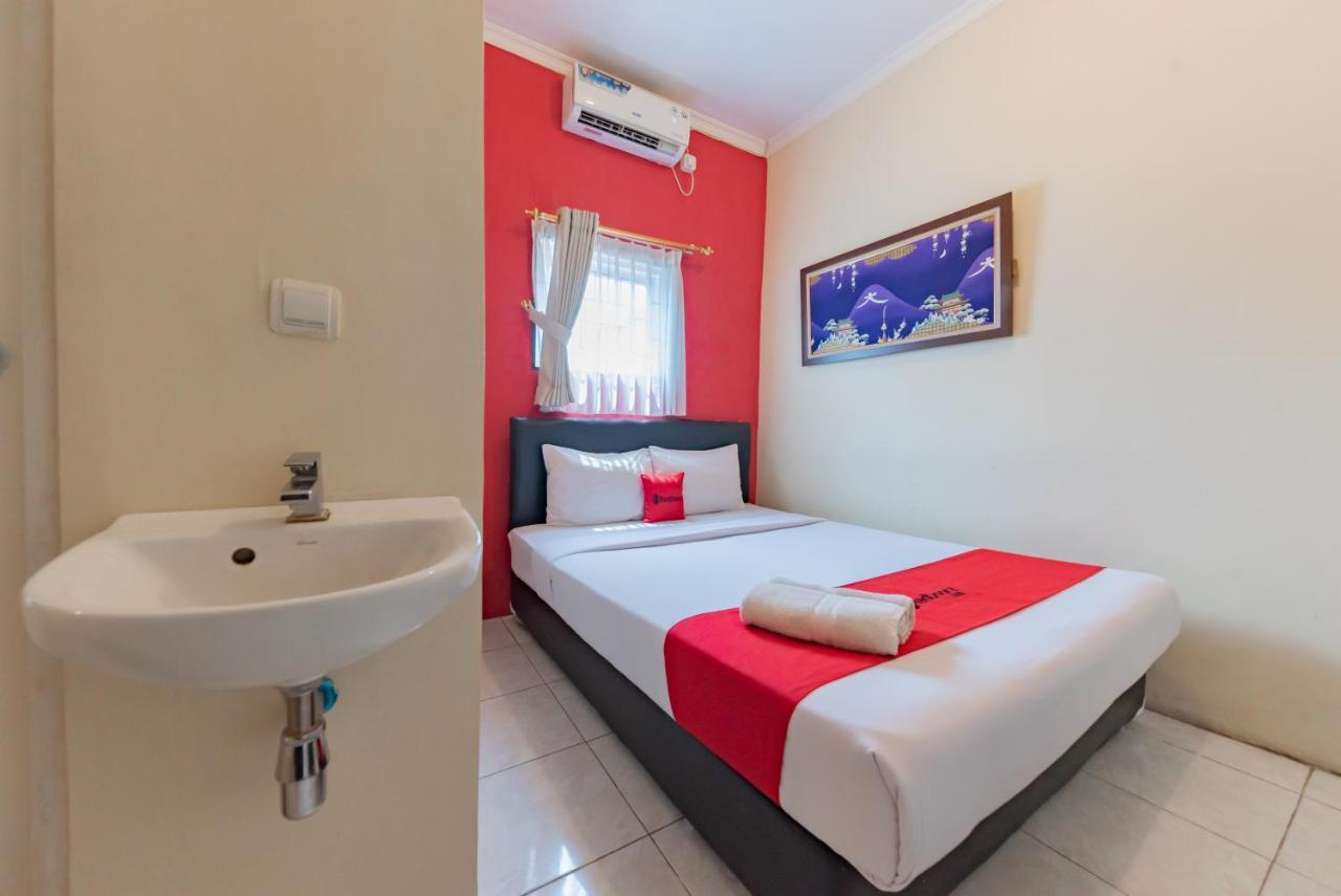 Reddoorz Syariah At Sudirman Street Garut Hotel Kültér fotó