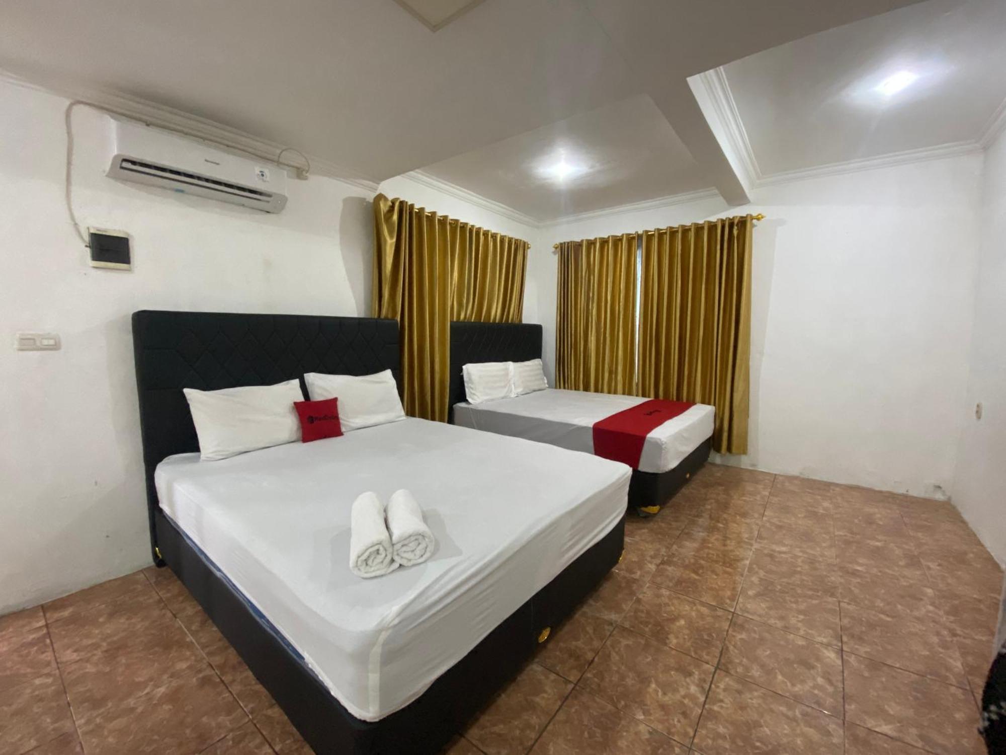 Reddoorz Syariah At Sudirman Street Garut Hotel Kültér fotó